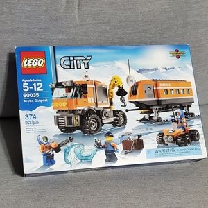 Lego 60035 Artic Outpost new in box